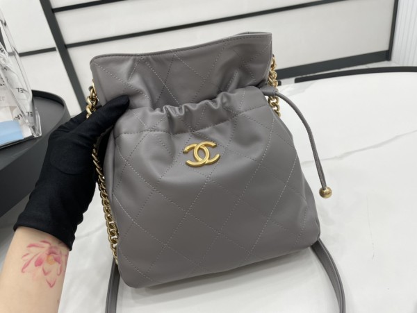 Handbag  Chanel  AS2985  size  24*22*7 cm