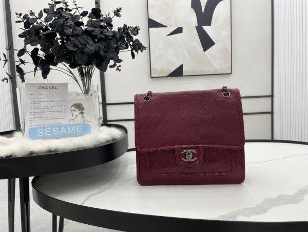 Handbag  Chanel   91235  size  28x23x8 cm