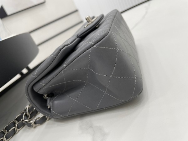 Handbag  Chanel  01116  size  20 cm