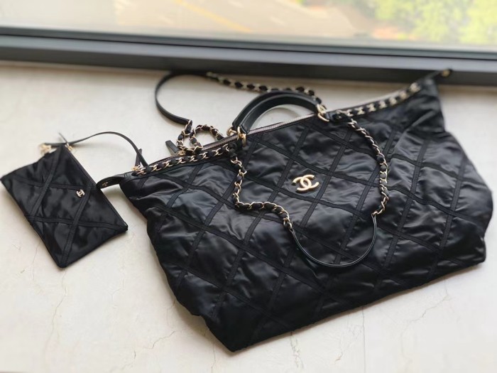 Handbag  Chanel  99150  size  25×46×28 cm