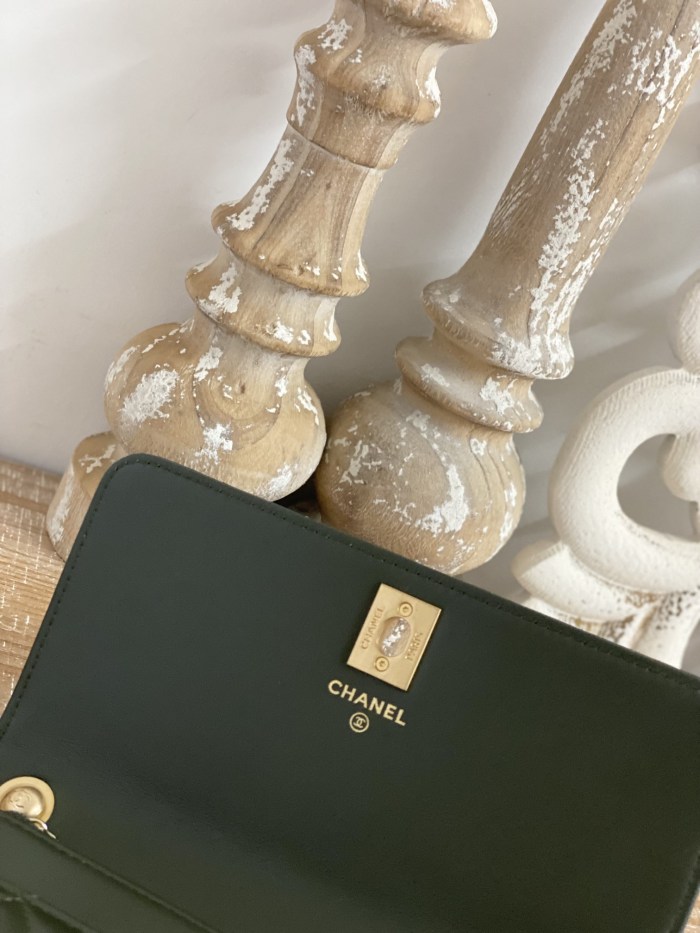 Handbag  Chanel  81221  size  19 cm