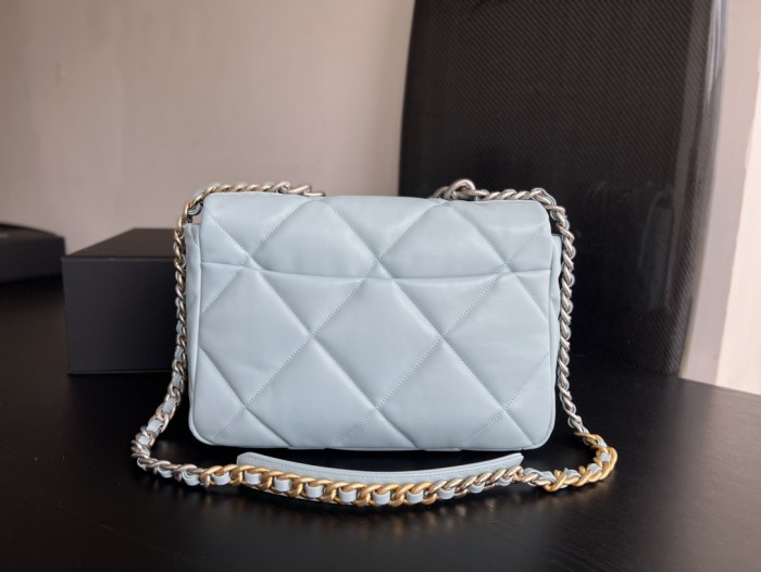 Handbag  Chanel  1161  size  30cmx20cm10 cm