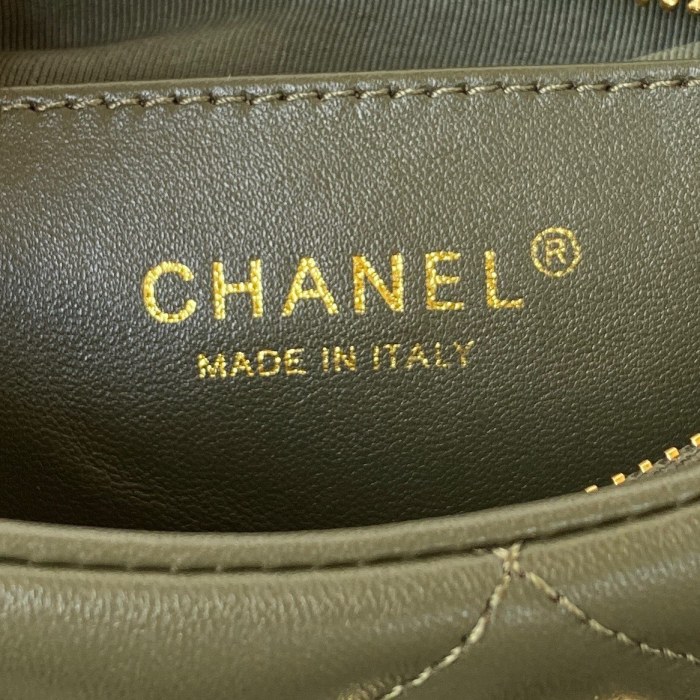  Handbag   Chanel  AS3562  size  17.5X24X6 cm