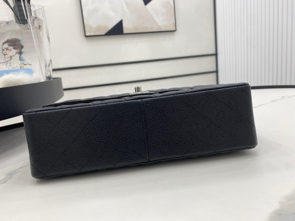 Handbag  Chanel  37587  size  28 cm