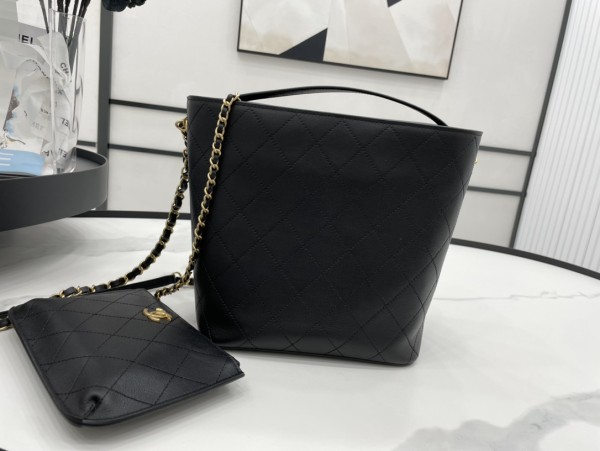 Handbag  Chanel   AS3452 size  21*26*13 cm