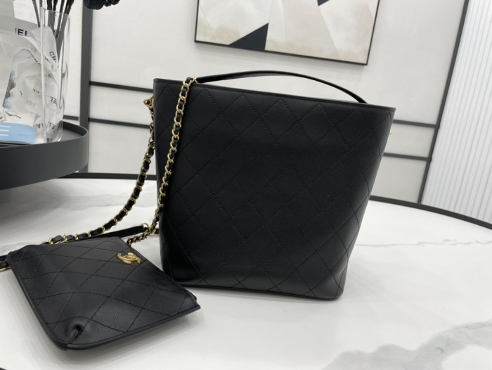 Handbag  Chanel   AS3452 size  21*26*13 cm