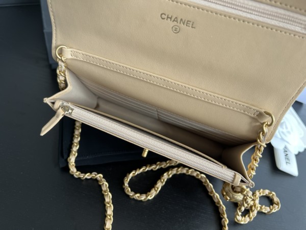 CHANEL WOC Smooth Lambskin Shoulder Bag, Crossbody Bag Trumpets Women's Beige AP1450-B02916-BJ528 size 19*13*4 cm
