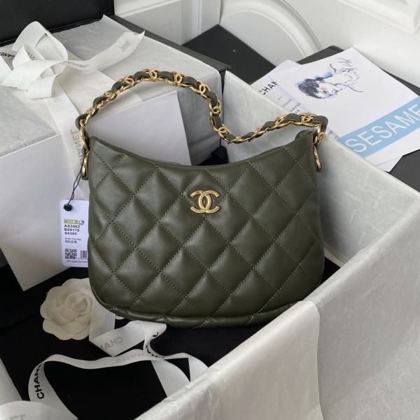  Handbag   Chanel  AS3562  size  17.5X24X6 cm