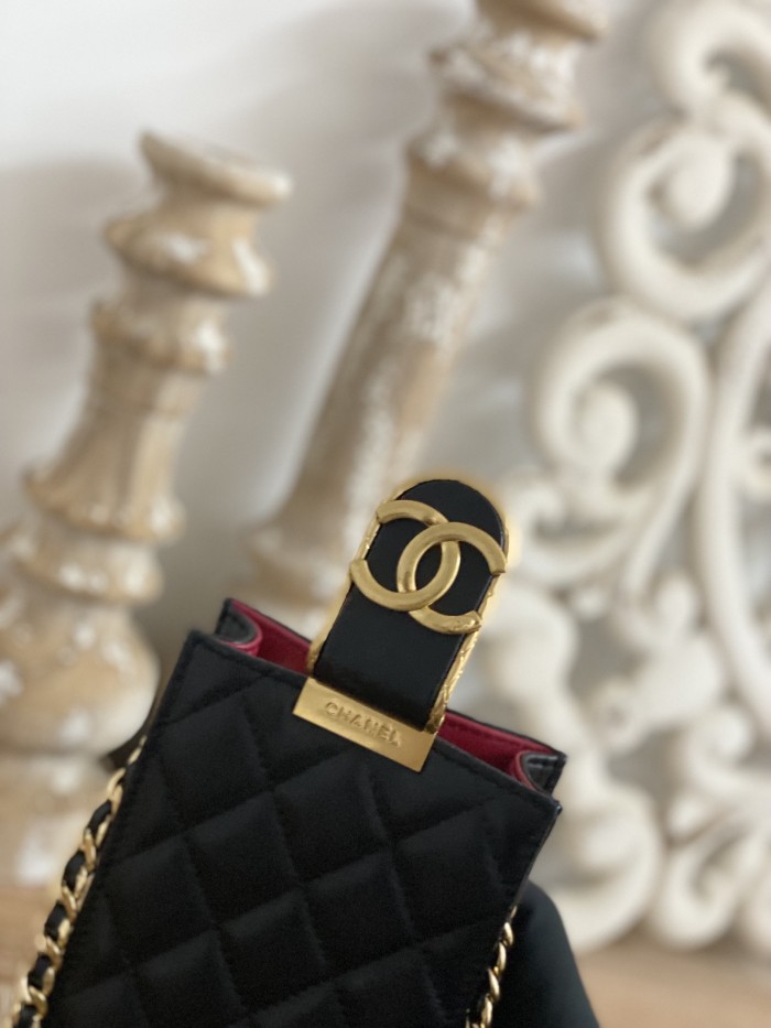 Handbag  Chanel  2981  size  18*3*10  cm