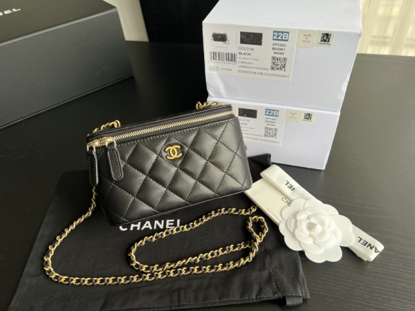 CHANEL Sheepskin Box Bag, Shoulder Bag, Crossbody Bag Women's Black AP2303-B18602-94305 size 17*8*9.5 cm