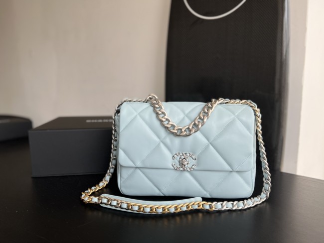 Handbag  Chanel  1161  size  30cmx20cm10 cm