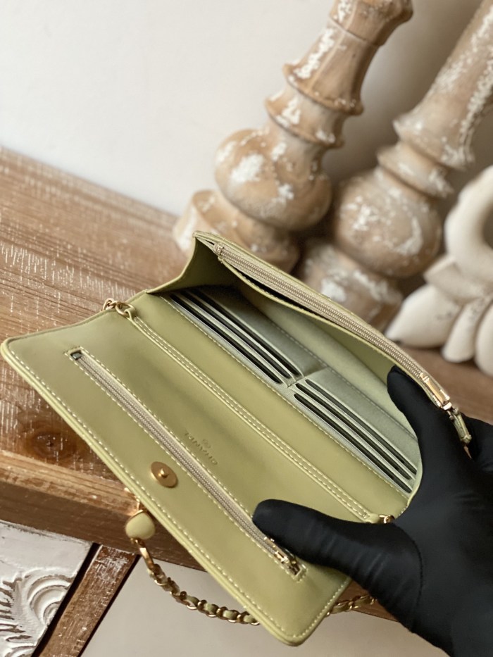 Handbag  Chanel  81225  size  19 cm