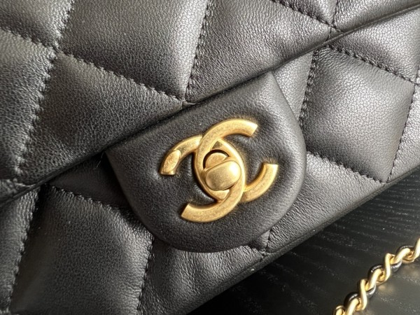 Handbag  Chanel  3457  size  20 cm 