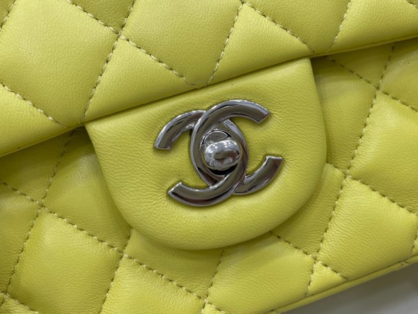 Handbag  Chanel  01112  size  25 cm