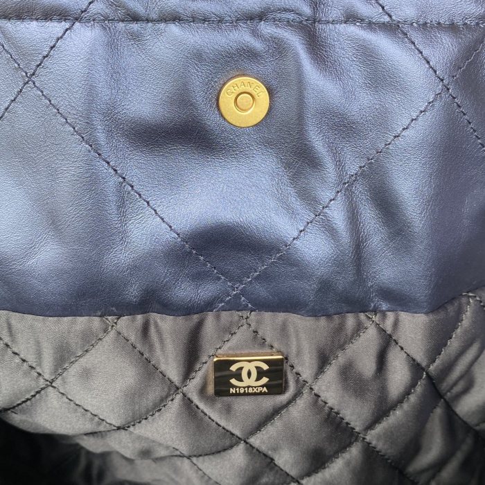  Handbag   Chanel  AS3261  size 39×42×8 cm