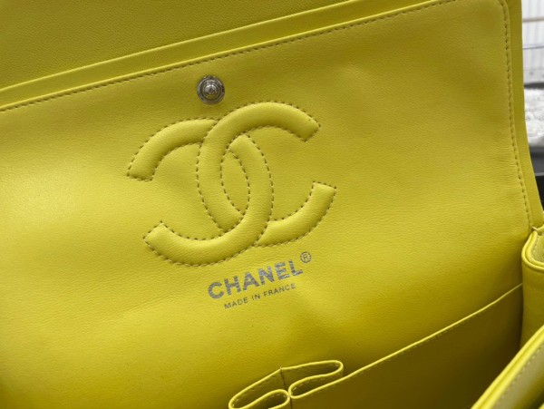 Handbag  Chanel  01112  size  25 cm