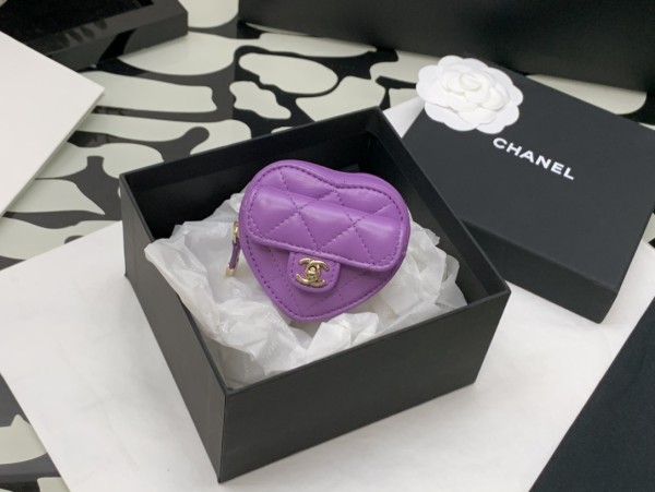  Handbag  Chanel   size  8*8.5*5.5* cm