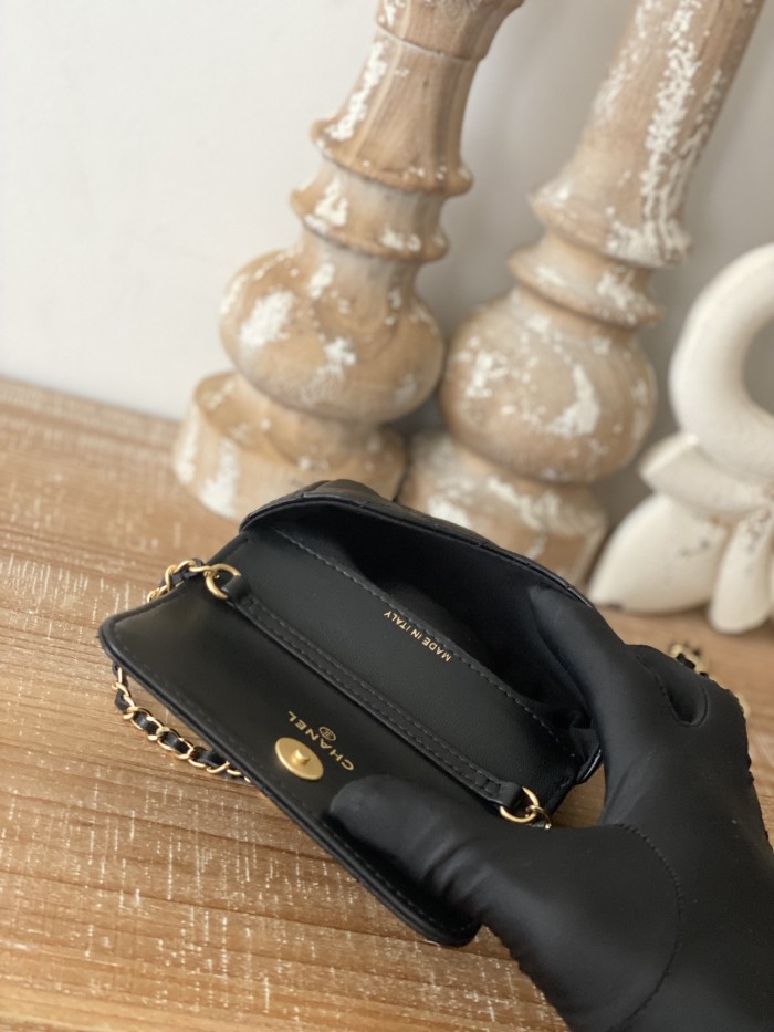 Handbag  Chanel  81228 size  12.5 cm