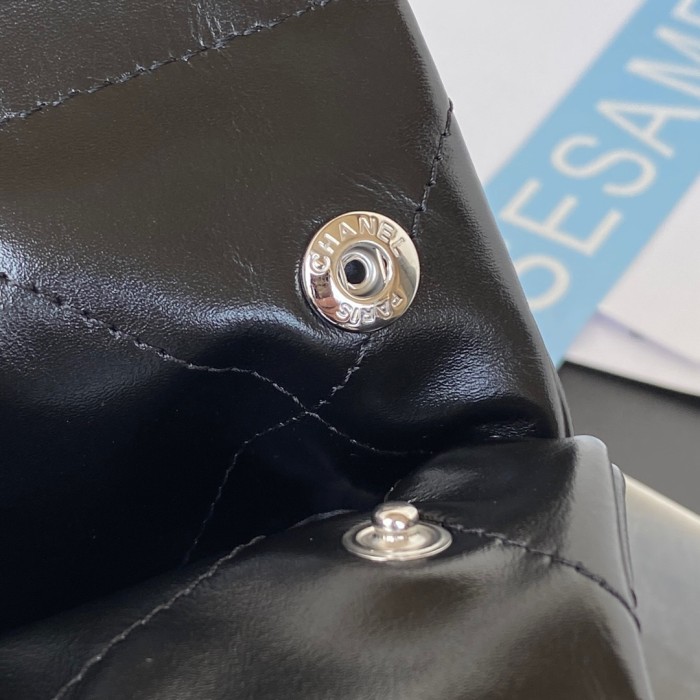 Handbag   Chanel  AS3260  size  35x37x7 cm