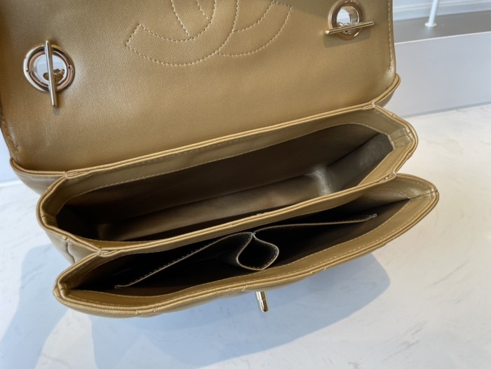 Handbag  Chanel  92236  size  25x12x17 cm