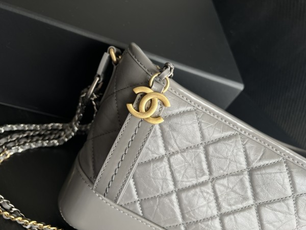  Handbag  Chanel  size 20cm15cm8 cm