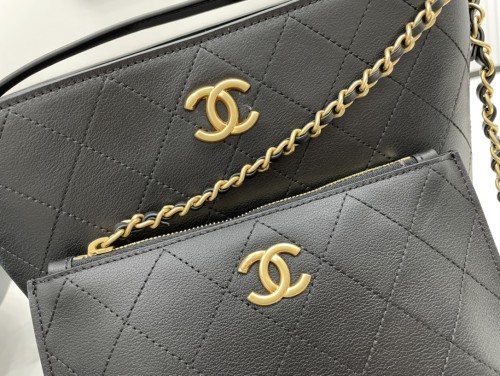 Handbag  Chanel   AS3452 size  21*26*13 cm