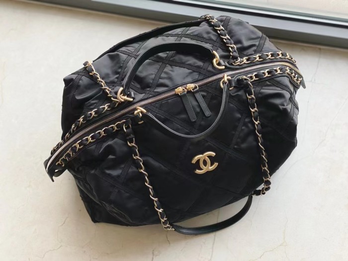 Handbag  Chanel  99150  size  25×46×28 cm