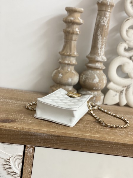 Handbag  Chanel  2981  size 18*3*10  cm