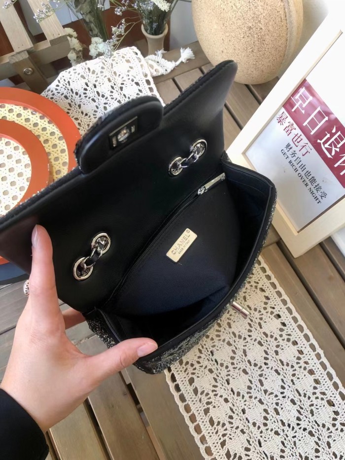 Handbag  Chanel   size  𝟐𝟎 𝐜𝐦