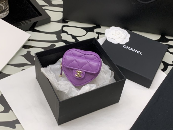  Handbag  Chanel   size  8*8.5*5.5* cm