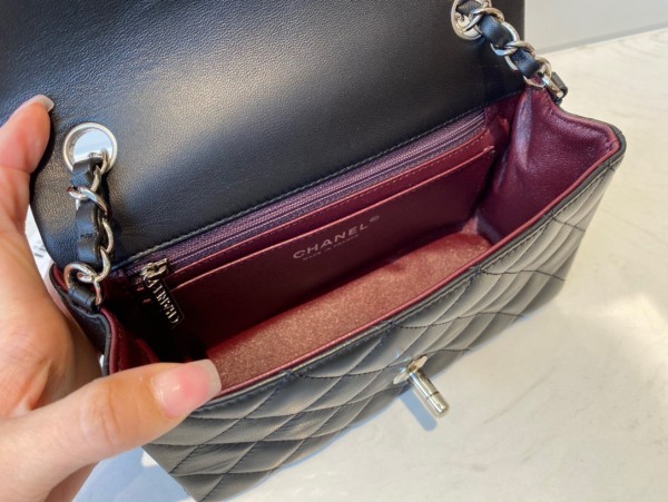 Handbag  Chanel  01116  size 20 cm