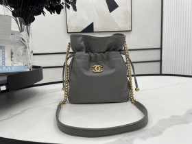Handbag  Chanel  AS2985  size  24*22*7 cm