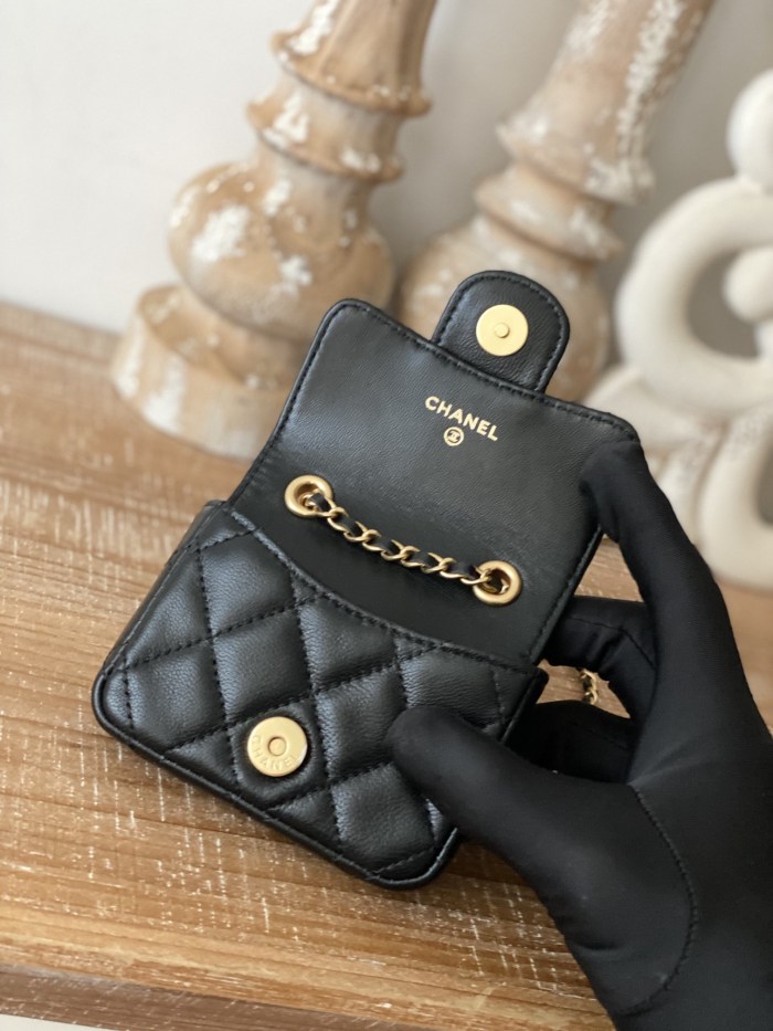  Handbag  Chanel 81227  size  11 cm