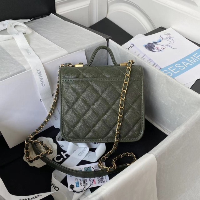 Handbag  Chanel   AS3652  size 17x20.5x6 cm