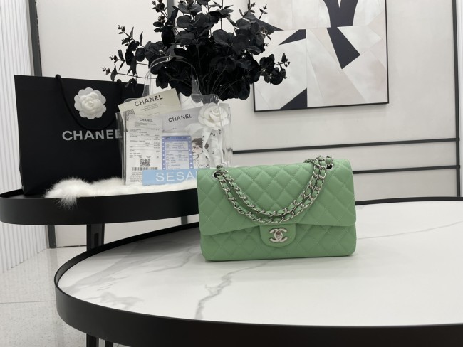 Handbag  Chanel  01112  size  25 cm