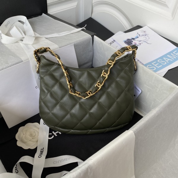  Handbag   Chanel  AS3562  size  17.5X24X6 cm