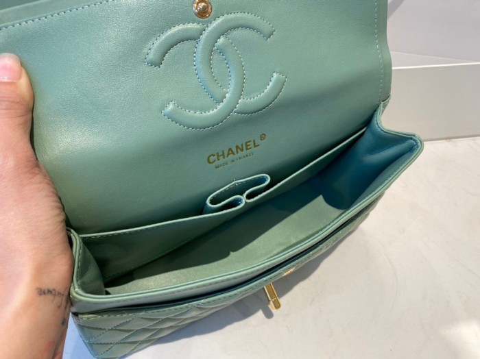 Handbag  Chanel   size  25 cm