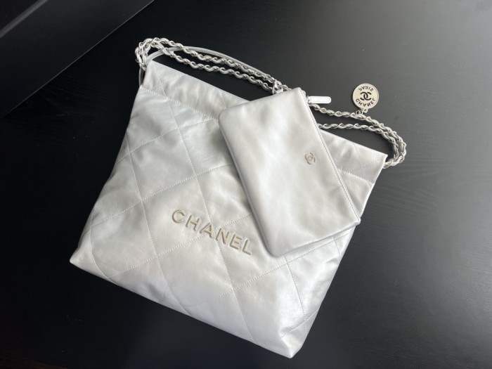 Handbag  Chanel  size  35cmx37cmx7 cm