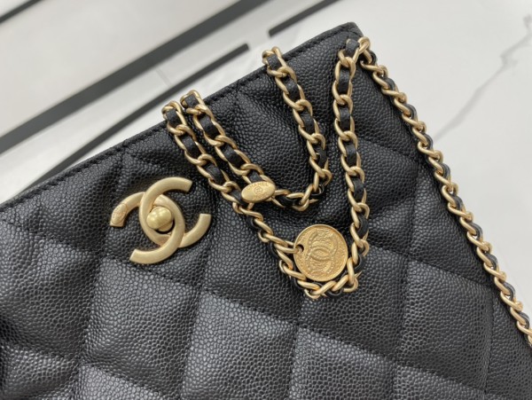 Handbag  Chanel AS3470  size  23*21*5 cm