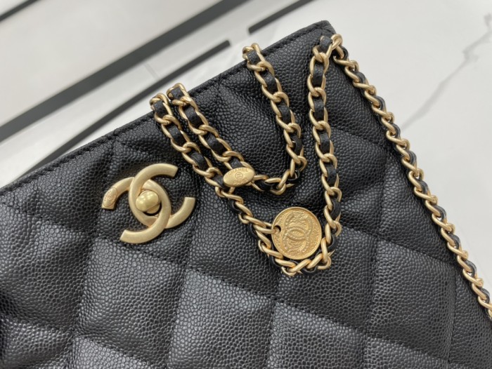 Handbag  Chanel AS3470  size  23*21*5 cm