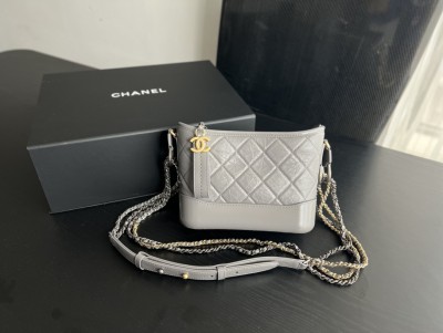  Handbag  Chanel  size 20cm15cm8 cm