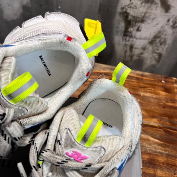 Balenciaga 3XL White Multicolor