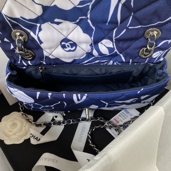 Handbag  Chanel  AS3521  size  15X24.5X5 cm