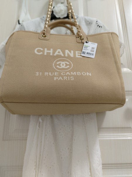Handbag   Chanel  size  38 cm