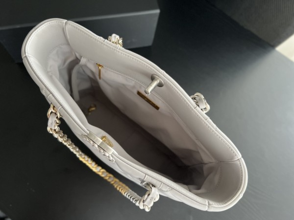 Handbag   Chanel  3519 size  30cm37cm10 cm