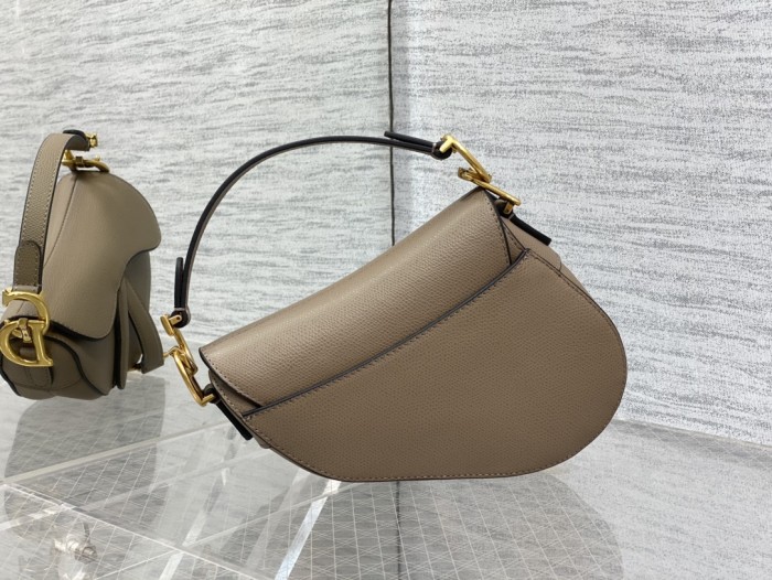 Handbag   Dior  size 19.5 cm