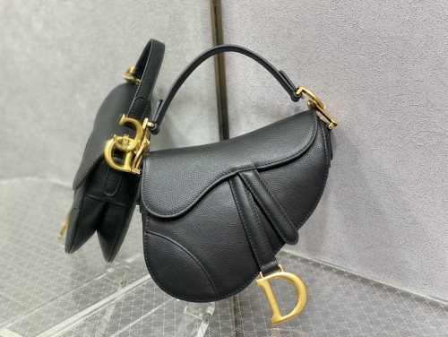  Handbag   Dior  size  19.5 cm