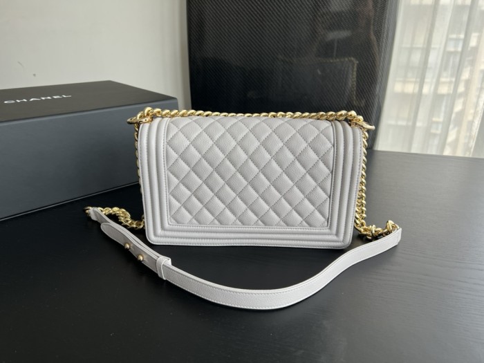 Handbag   Chanel   size 25 cm