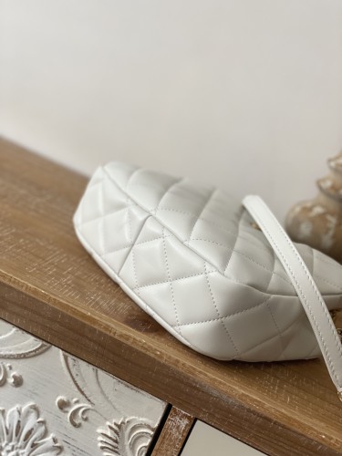 Handbag   Chanel  3476  size  17*23*7* cm