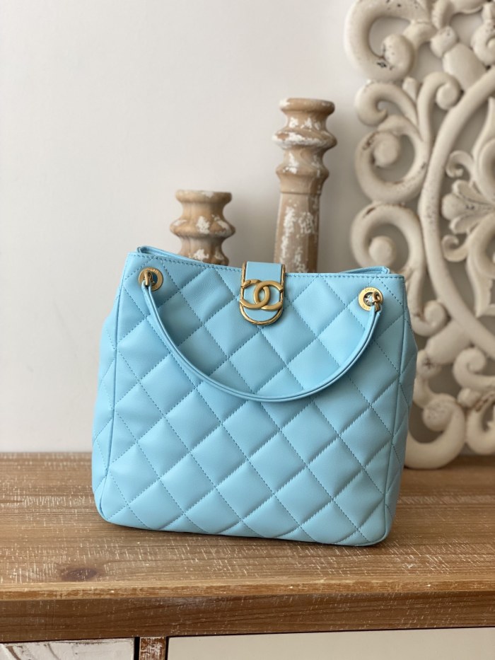 Handbag   Chanel  3477  size  22*25*9* cm
